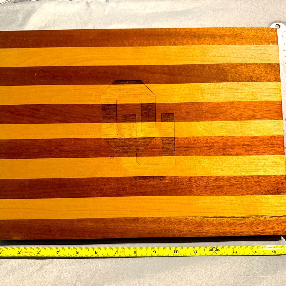OU Cutting Board - Handmade high quality wood